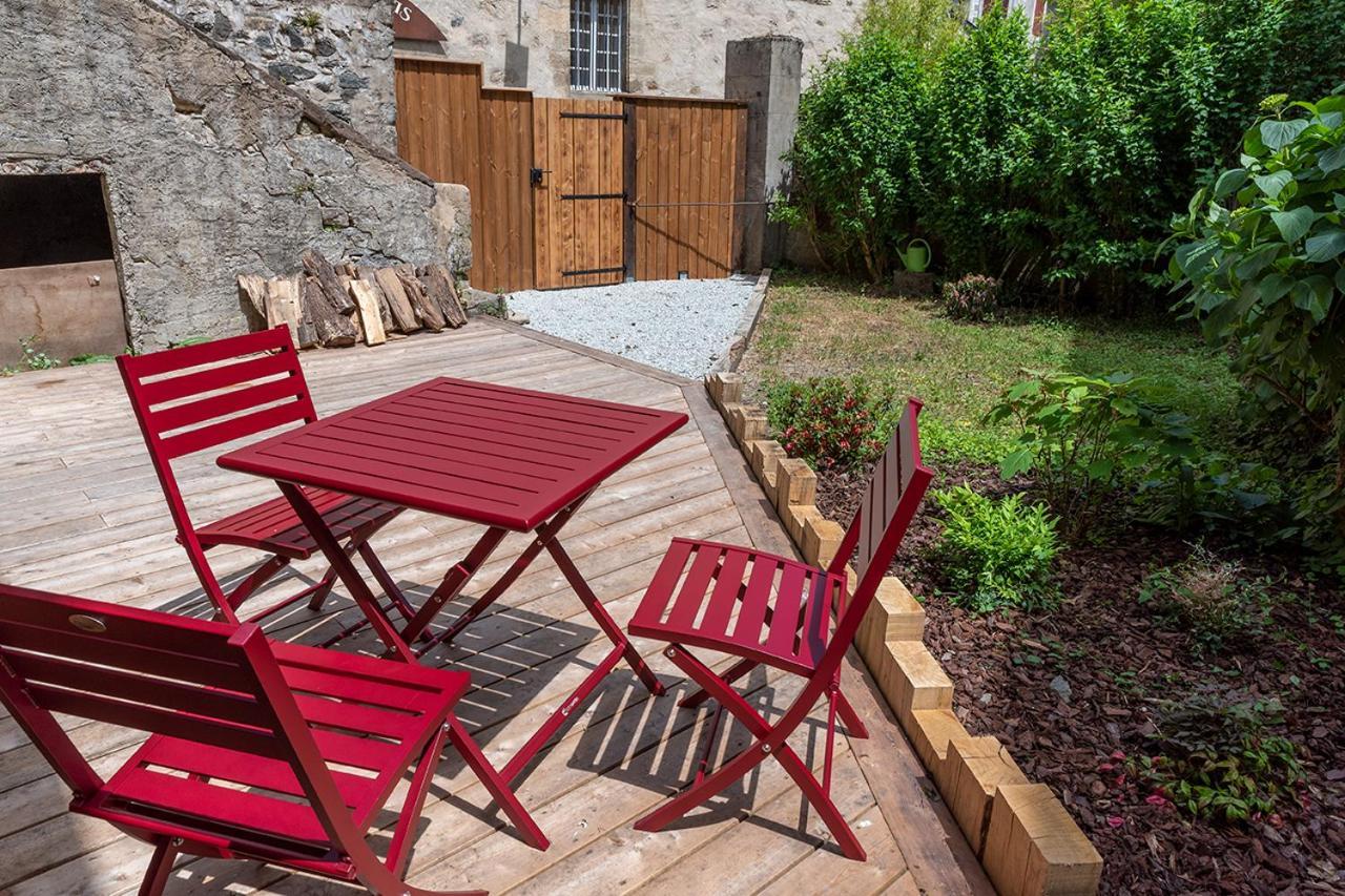 Logis Face A L'Abbatiale Apartment Beaulieu-sur-Dordogne Bagian luar foto